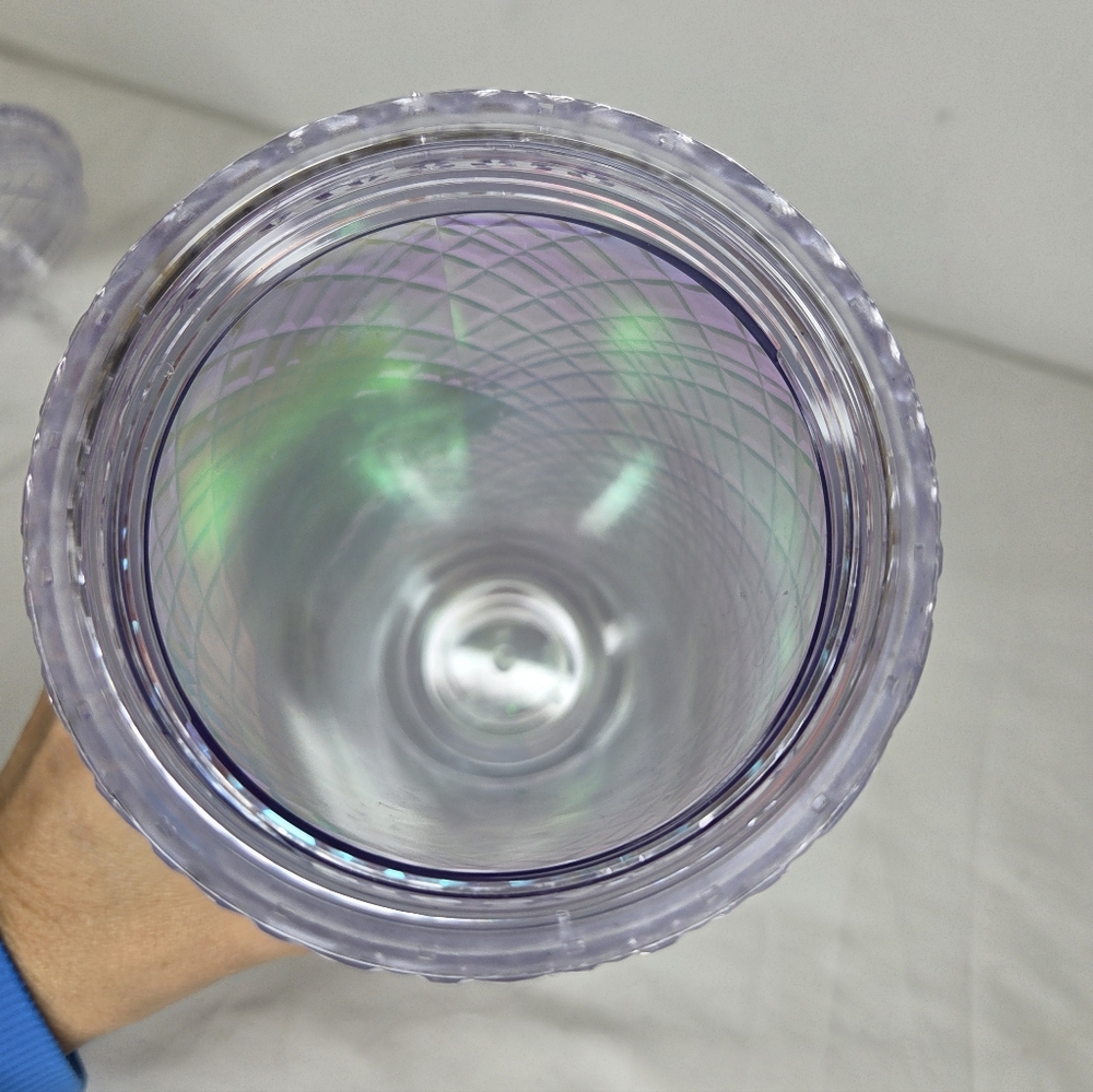 Starbucks 2022 - 24oz. Iridescent Lavender Diamond-Cut Cold Cup"Limited Edition" - Picture 9 of 9
